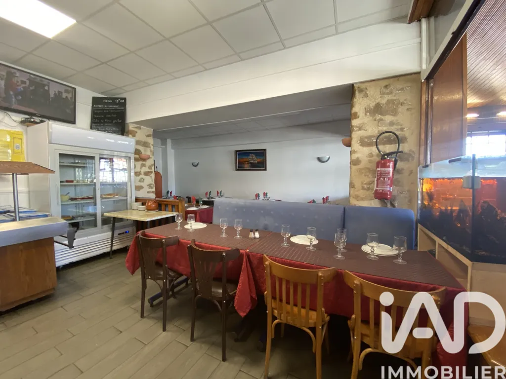 Salle à manger - Bar/Restaurant avec Jardin à Boissy-sous-Saint-Yon