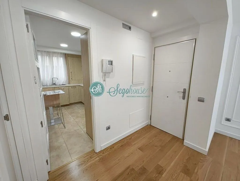 Hallway - Modern Flat with Terrace in Ezequiel González