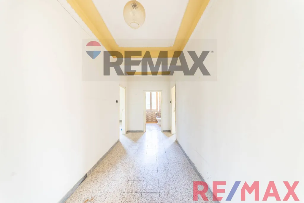 Entrée - Apartment with 50m² Cellar in Sonnino