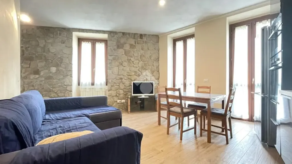 Séjour - Renovated Flat with Balcony in Porto Ceresio