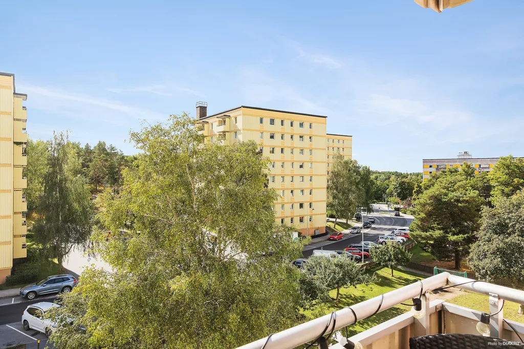 Balcone - Apartment with Rental Unit and Balcony