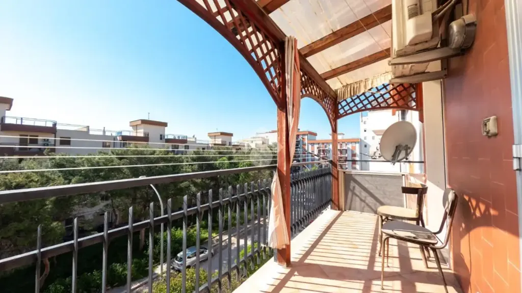 balcony