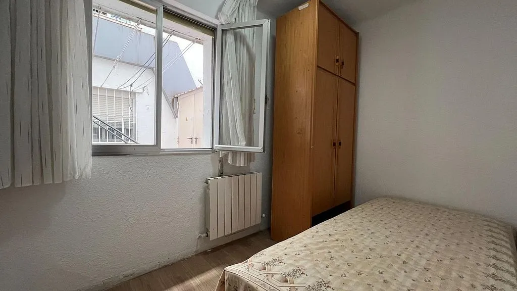 Magamistoad - 3-Bedroom Flat with Central Location in Alcorcón