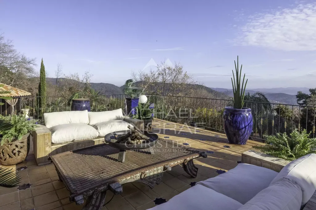 Terrasse - Villa historique avec vue panoramique près du village
