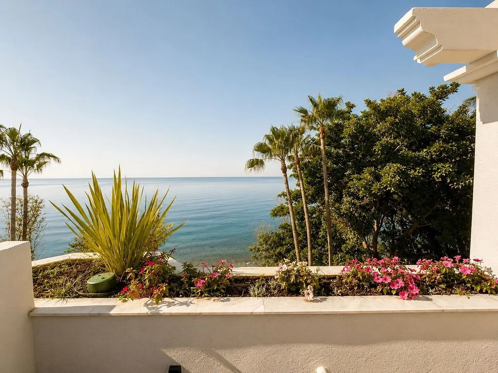 Terrazza - Duplex with Sea View and Pool in Estepona