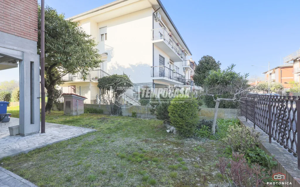 Jardin - Luxury Villa with Private Garden in Forlì