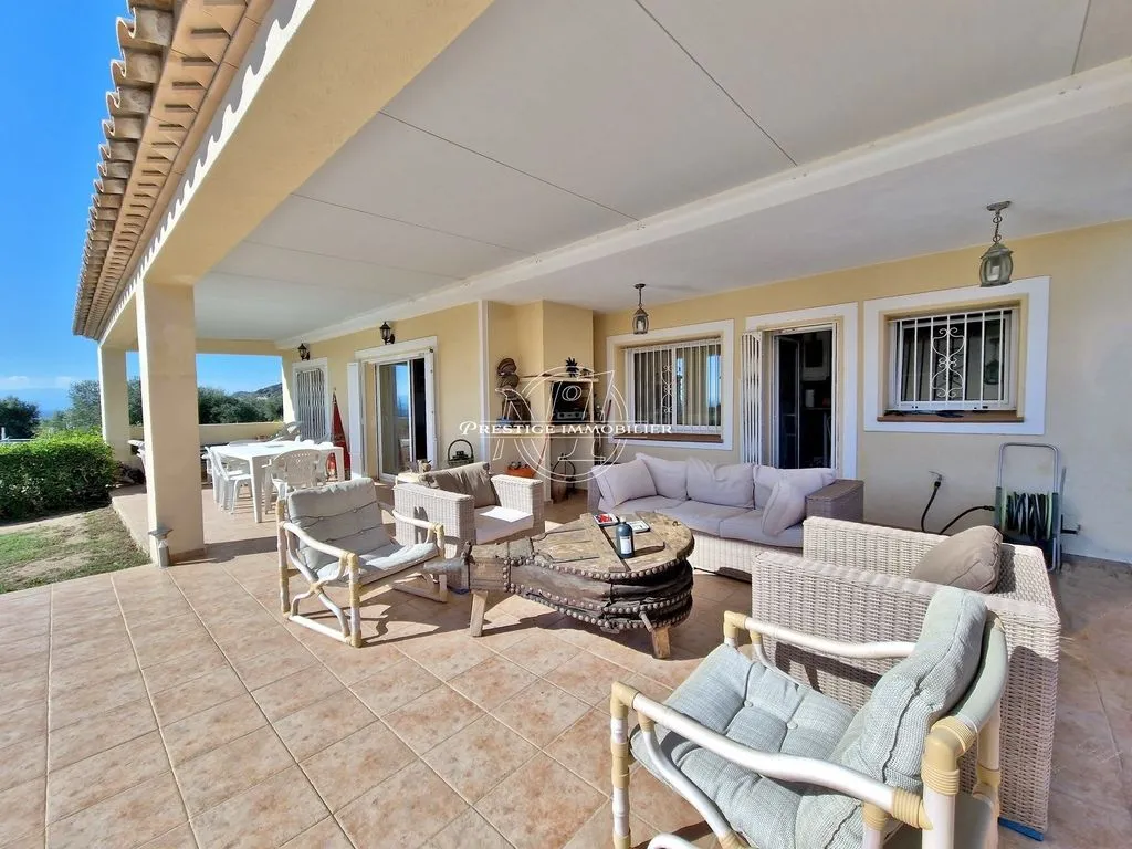 Terrasse - Villa with Pool and Sea View near Roses