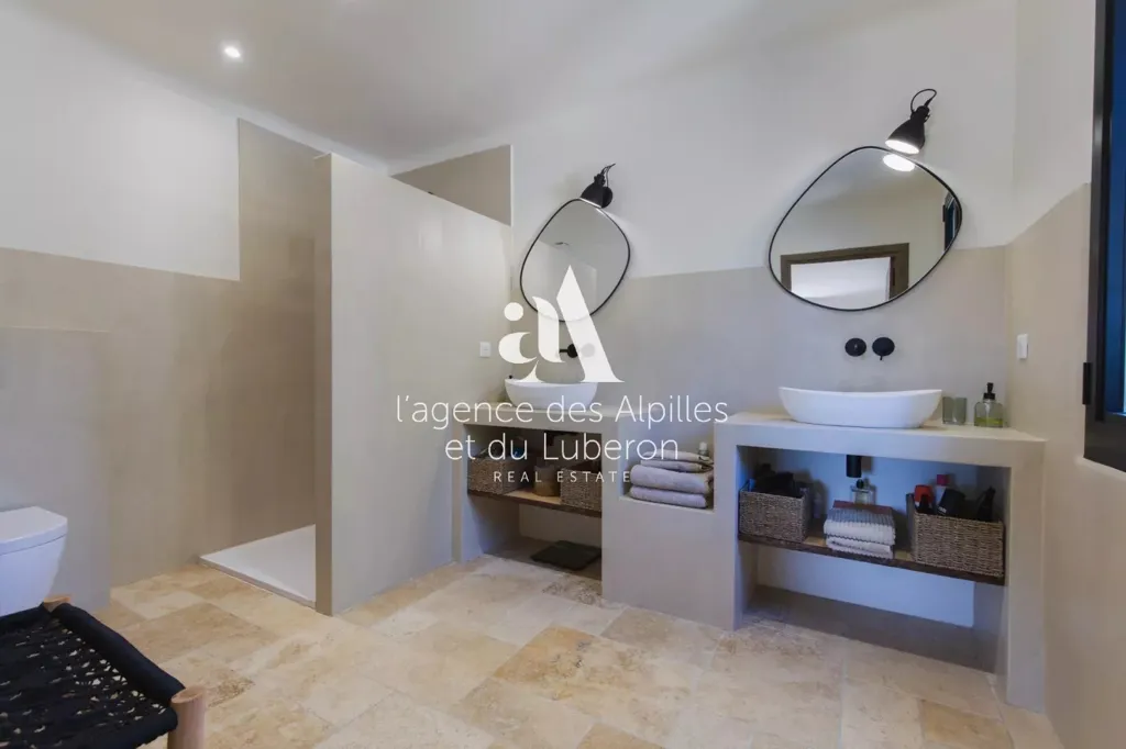 Bagni - Dry-Stone House with Pool in Gordes