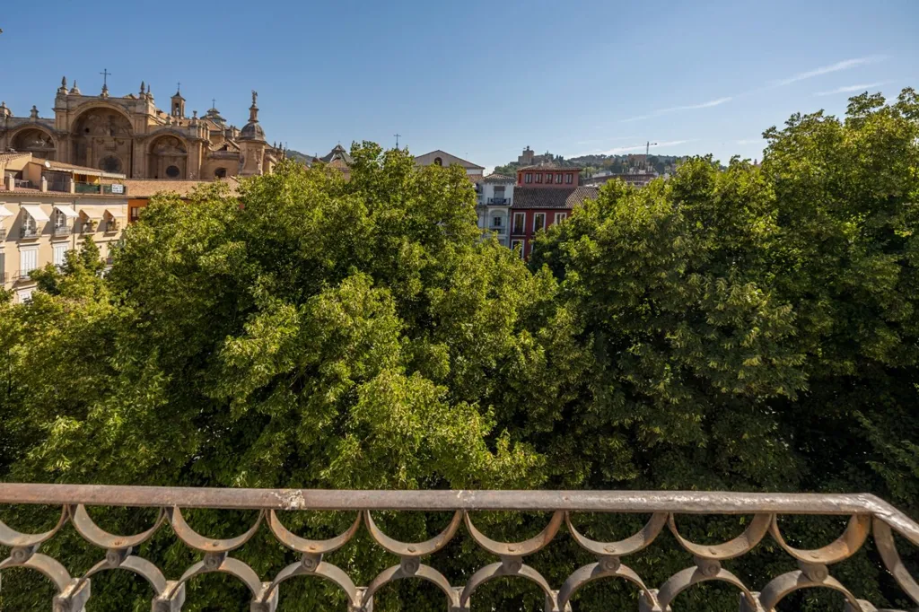 Rõdu - Apartment with Plaza Views in Granada Centre