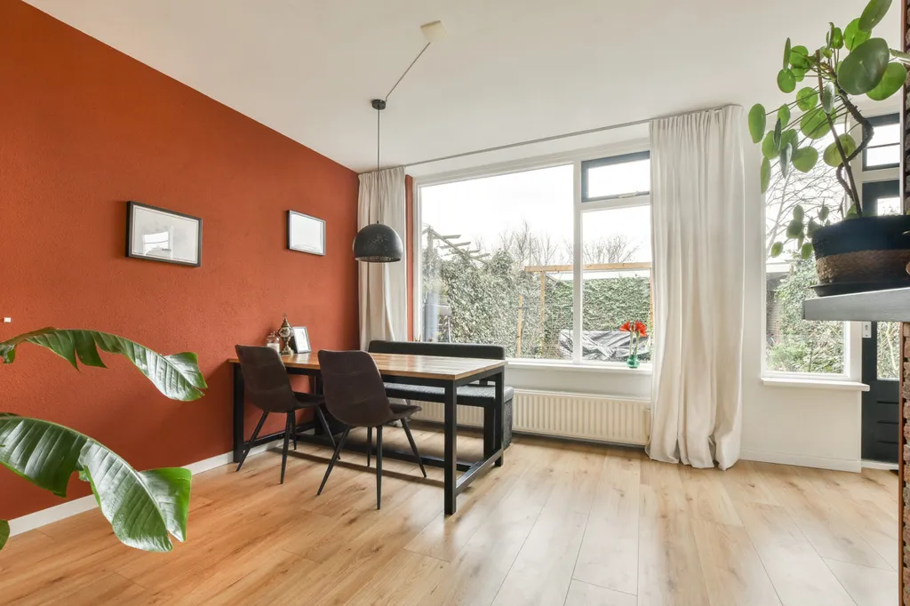 Dining Room - Five-Bedroom Apartment with Garden in Utrecht