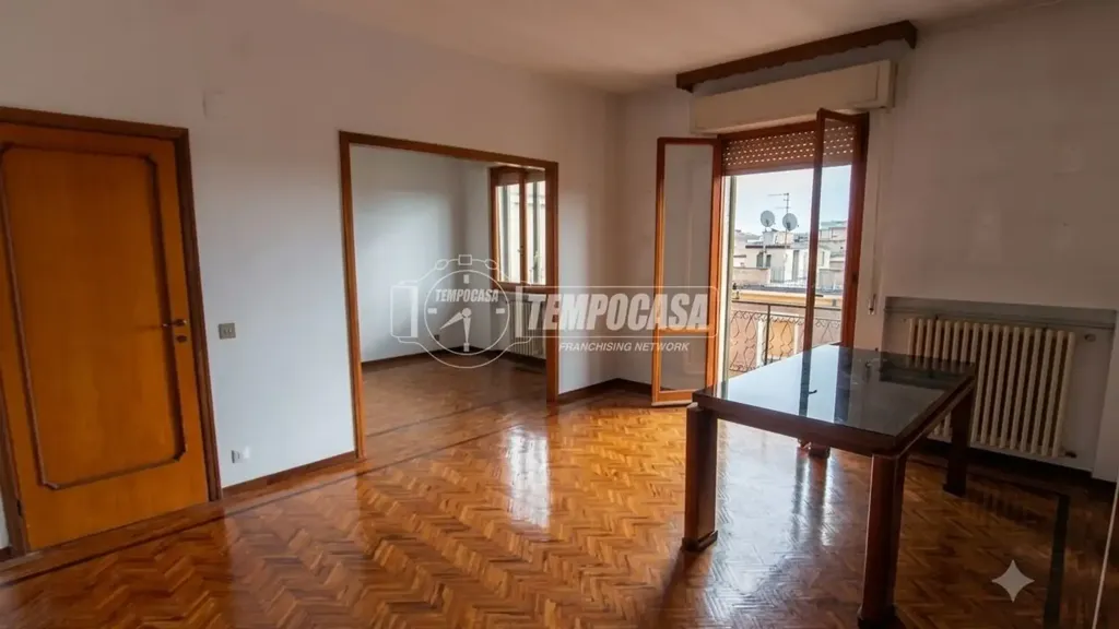 Söögituba - Spacious Apartment with Balcony in Ancona