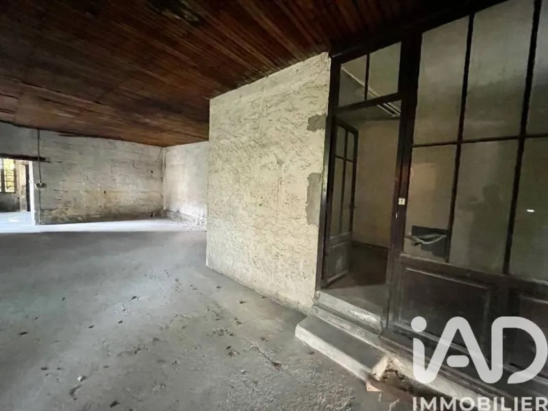 Ingresso - Warehouse for Renovation in La Bastide, Bordeaux