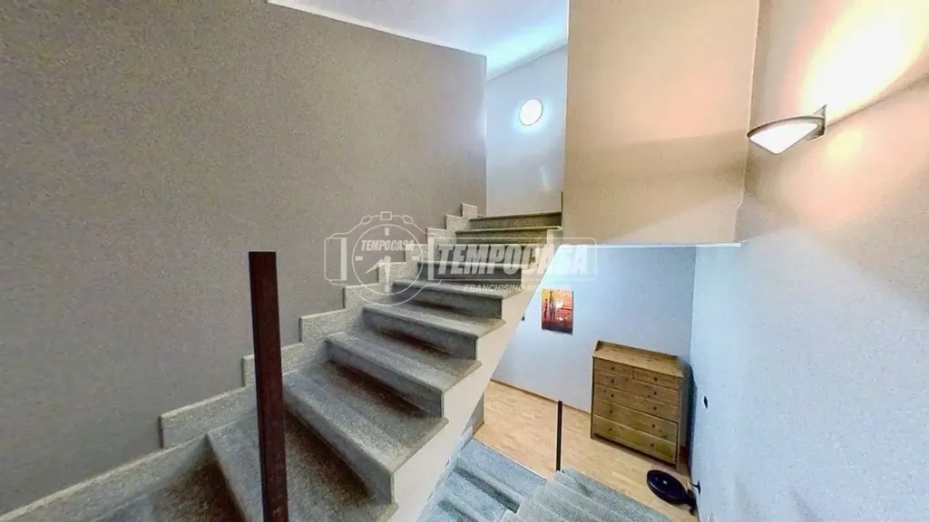 Pièces - Villa with Private Garden in Robassomero