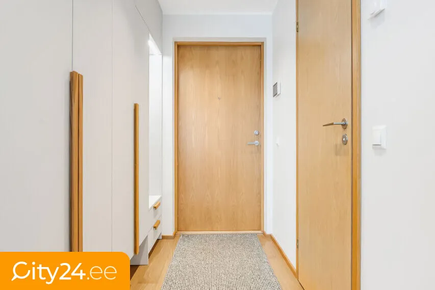 hallway_entrance