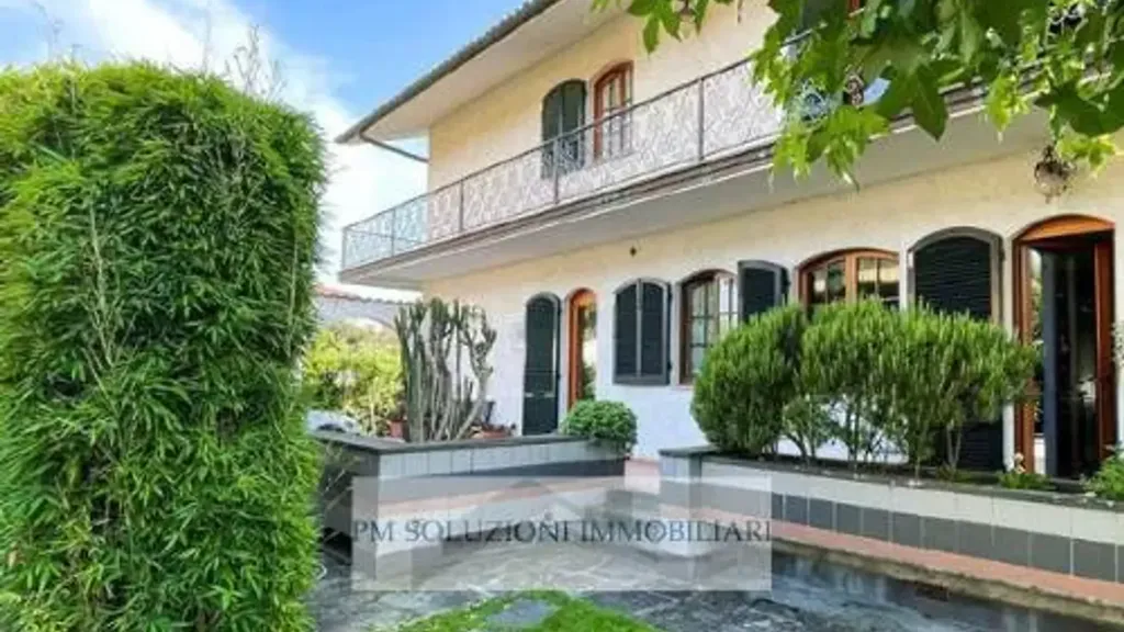 Välivaade - Villa with Garden in Forte dei Marmi