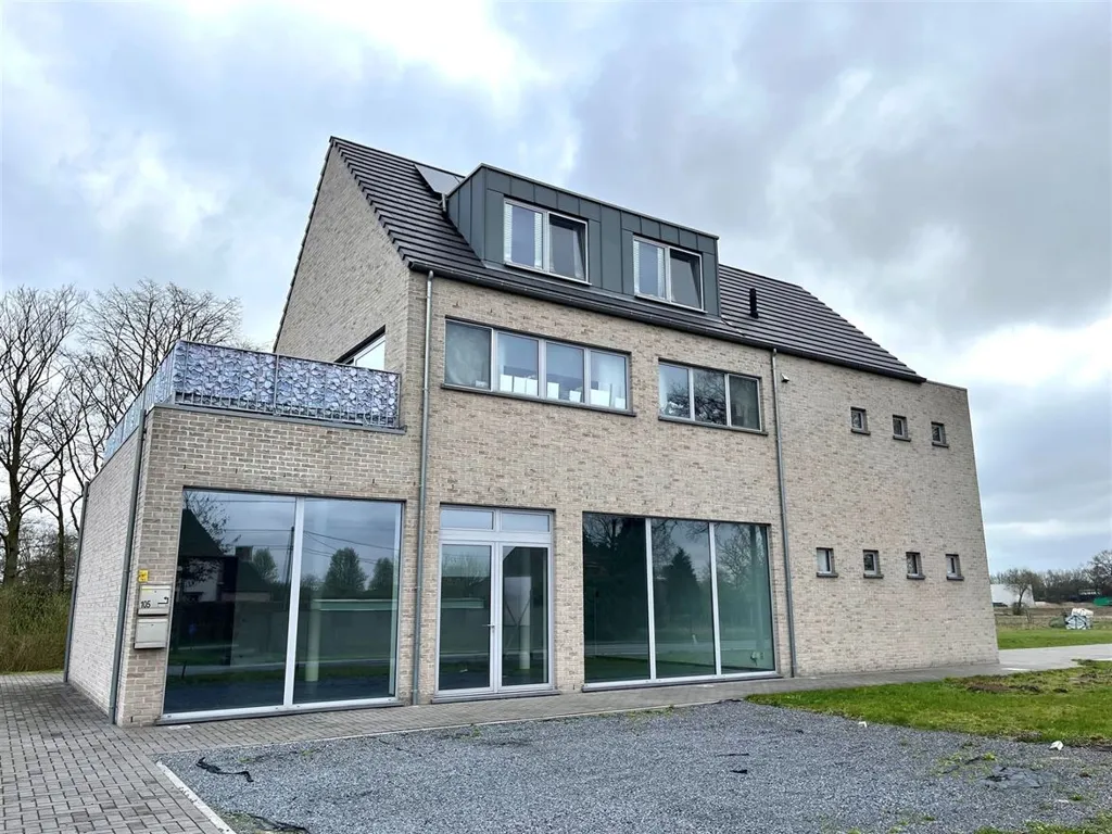 Extérieur - Local Commercial avec Espace de Stockage à Essen