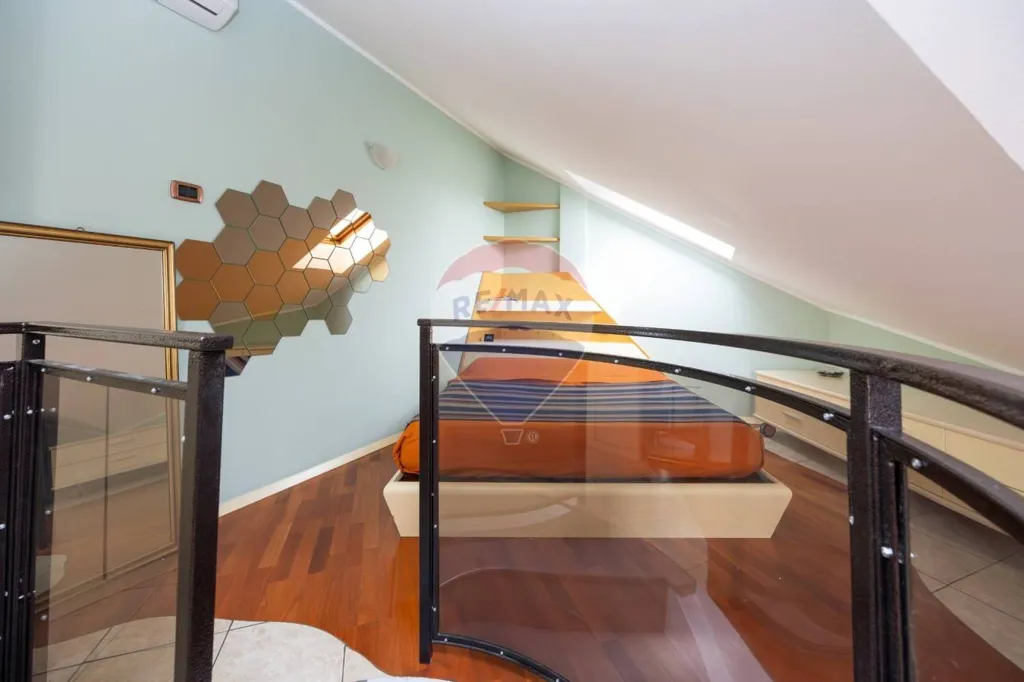 Magamistoad - Duplex Apartment with Terrace in Zelo Buon Persico