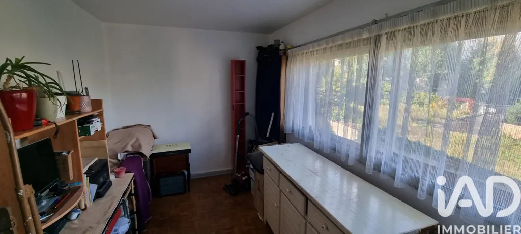 Magamistoad - 3-Piece Flat with Renovation Potential in Leclerc Avenue