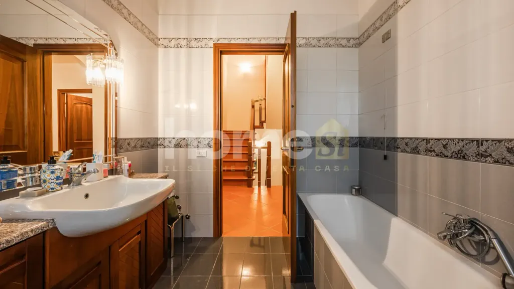 Vannitoad - Luxury Villa with Garden in Modena