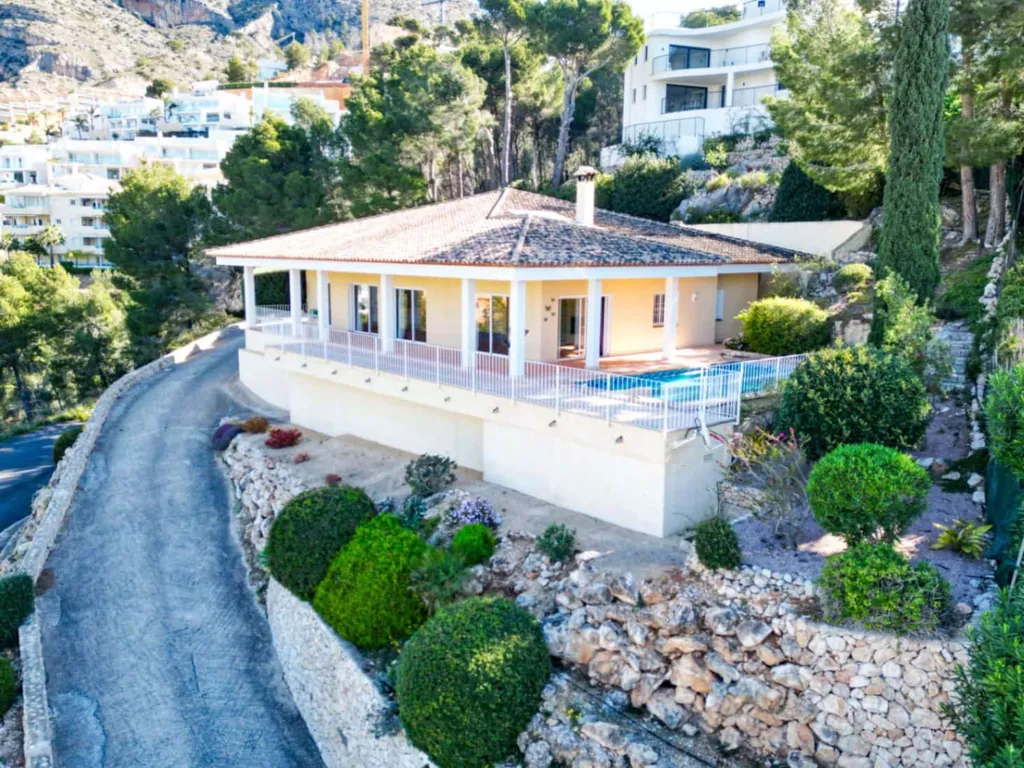 Välivaade - Villa with Sea View and Pool in Altea