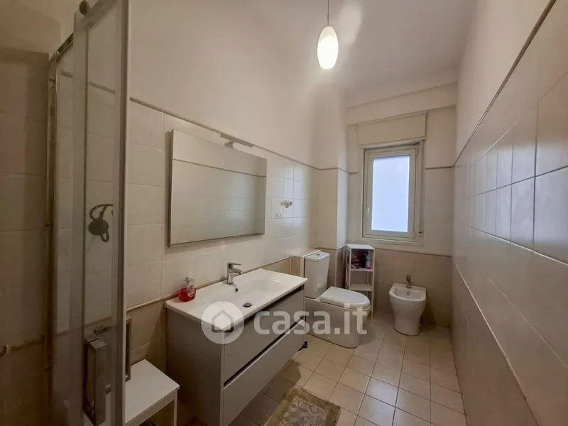 Vannitoad - Four-Room Apartment with Balcony in Catania