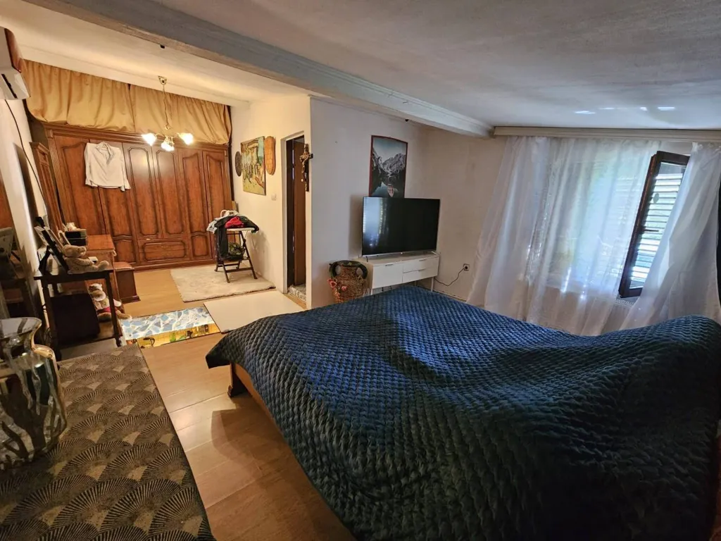 Bedrooms - Two-Bedroom Apartment with Terrace in Stupnik