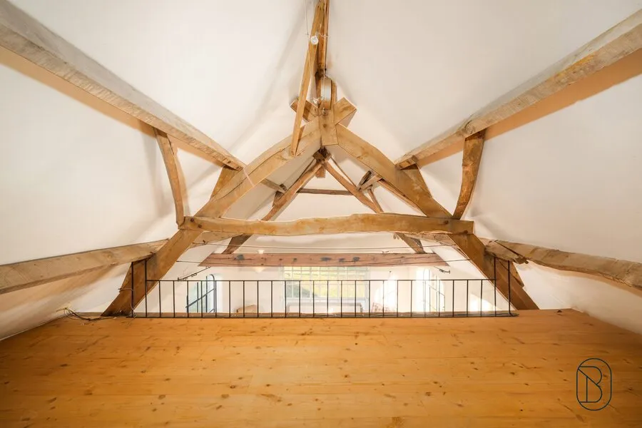 Pièces - Landhuis avec Vue Unique en Zone Agricole