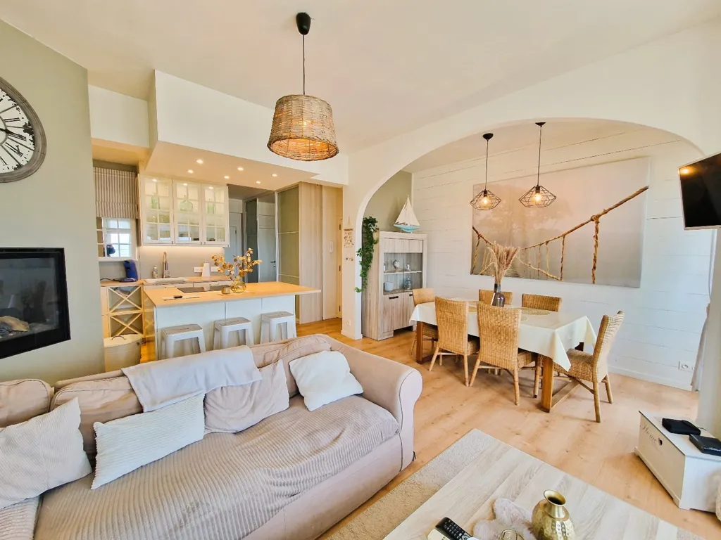 Living Room - Apartment with Sea View on La Panne Digue