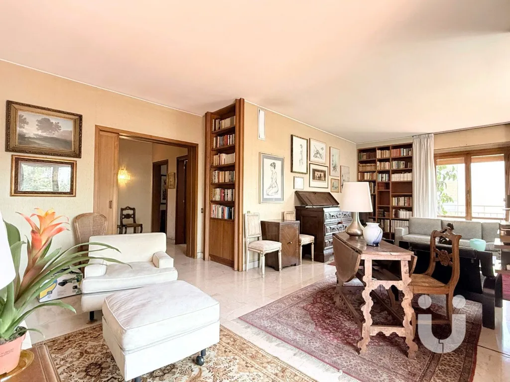 Séjour - Apartment with Five Balconies in Ostiense