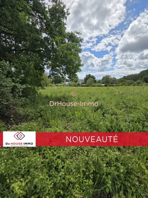 Aed - Constructible Plot with 26m Facade in Cusset