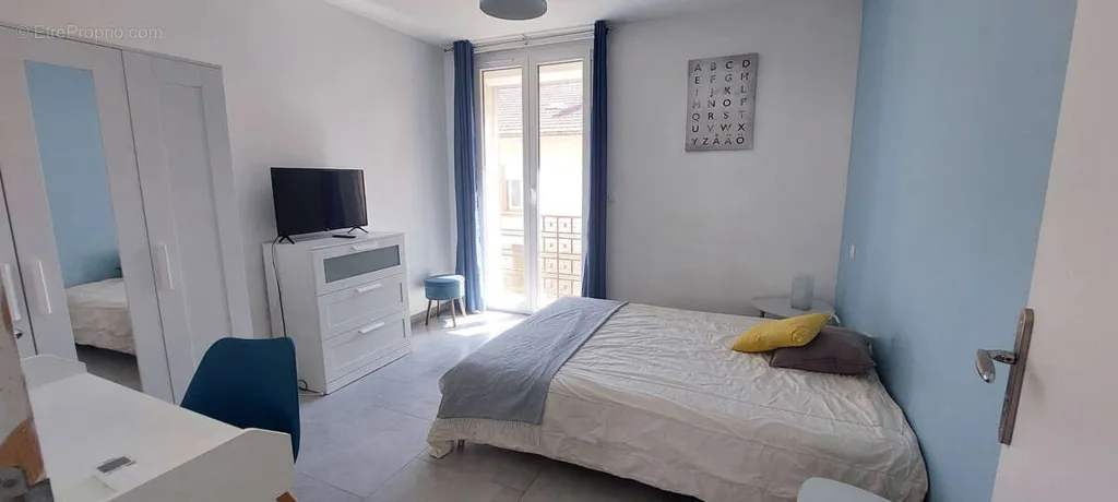 Chambres - Appartement en Colocation avec Balcon au Centre de Toulon