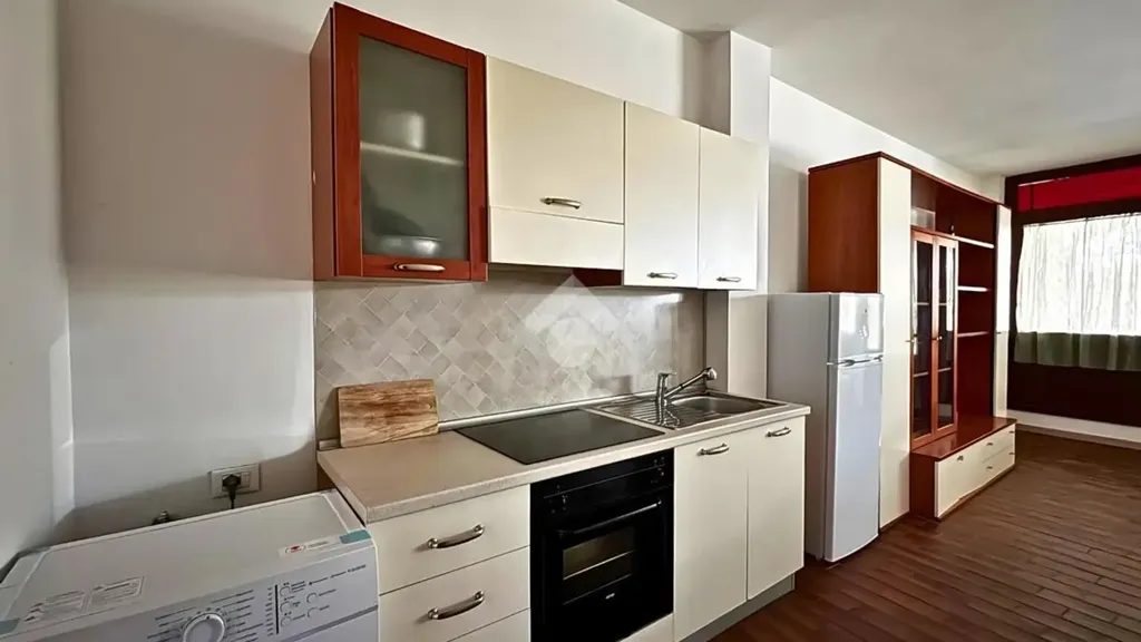 Cuisine - Ground Floor Apartment with Balcony near Terme