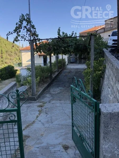 Extérieur - Two-Storey House with Mountain View in Pyrgos, Samos
