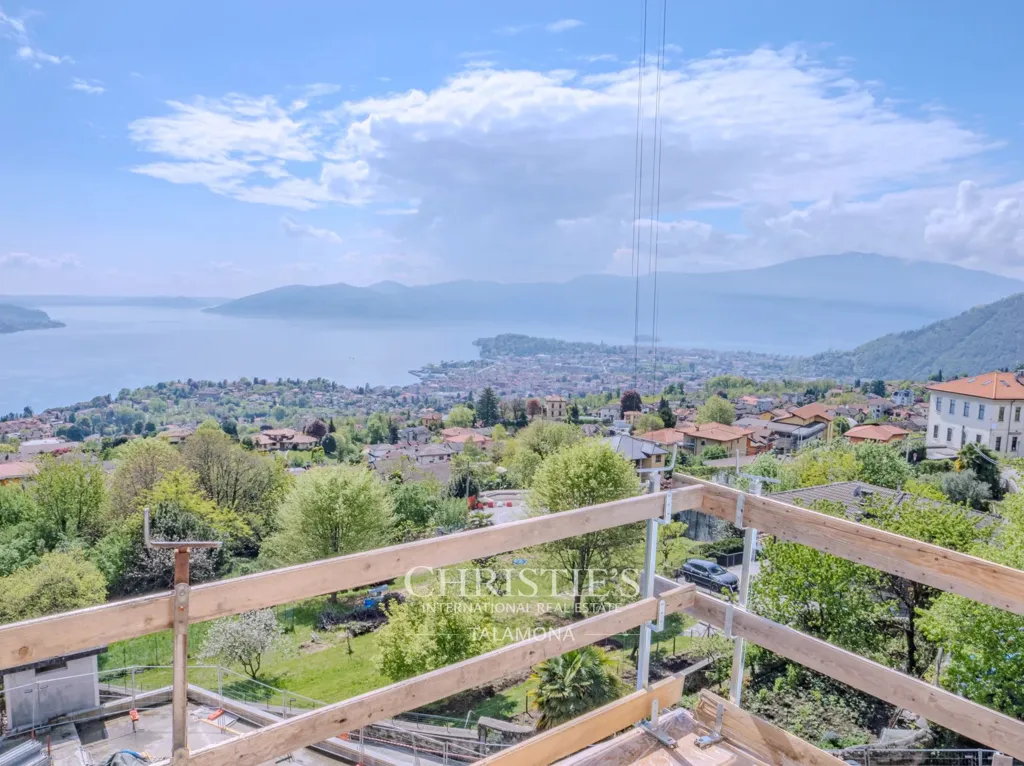 Terrass - Luxury Lake View Apartment in Arizzano