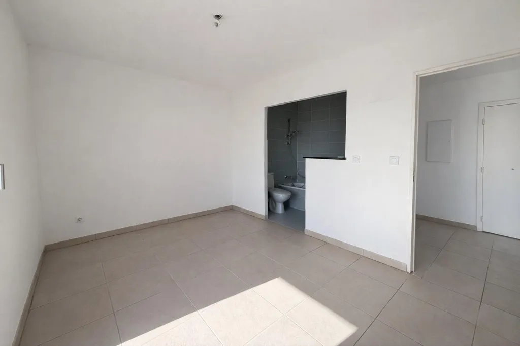 Toad - Apartment with Sea View in Port Fréjus