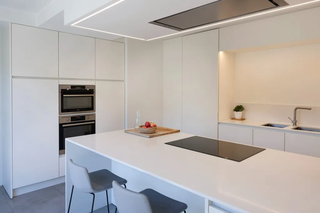 Cuisine - Maison Rénovée avec Piscine à Sint-Eloois-Winkel
