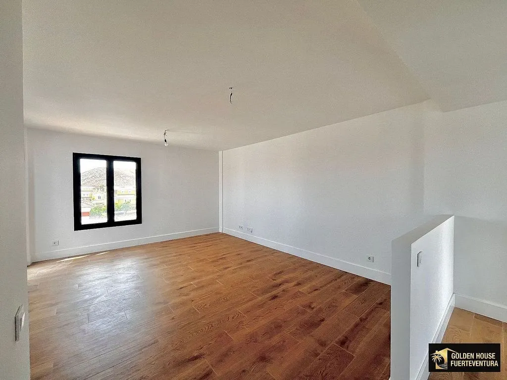 Pièces - Penthouse with Sea Views in La Oliva