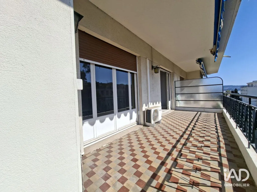 Balcone - 2-Bedroom Flat with Terrace in Nice
