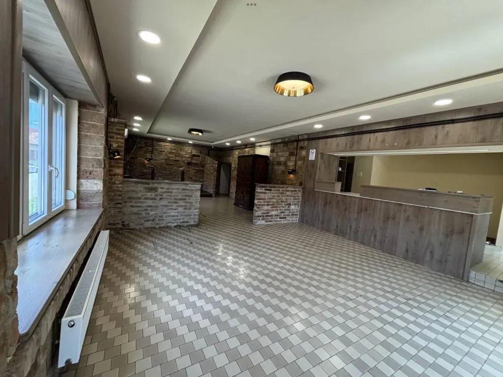 Hallway - Commercial Property with Restaurant in Békéscsaba