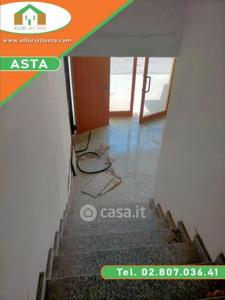 Stanze - Three-Bedroom Apartment with Balcony in Palestro