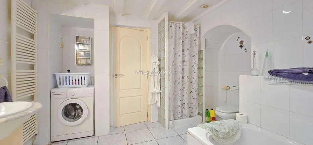 Bagni - Charming Townhouse with Sun Lounge in Ador