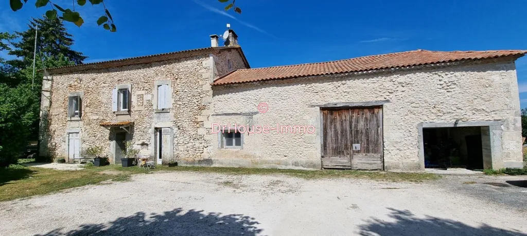 Extérieur - Maison en Pierre avec Piscine à Saint-Astier