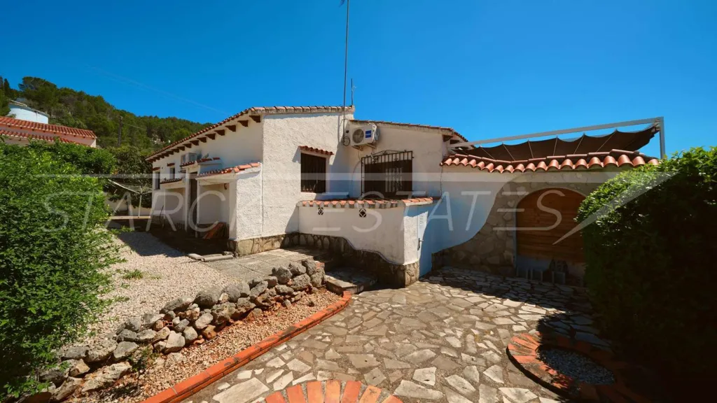 Välivaade - Villa with Pool in Orba