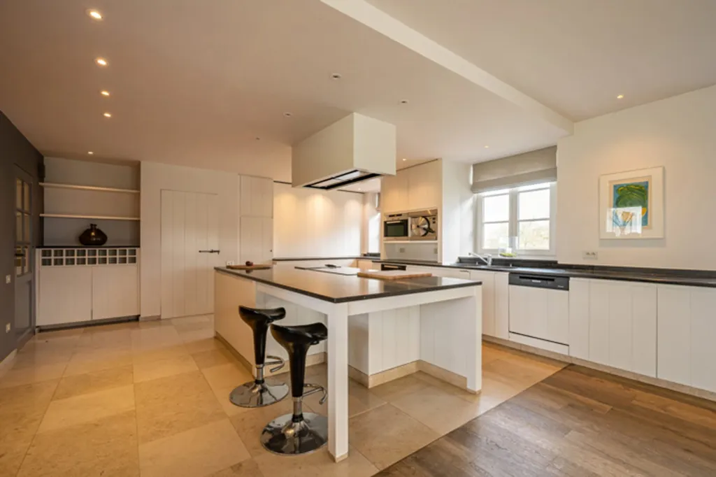 Cuisine - Villa avec Terrasse et Jardin à Kruisem