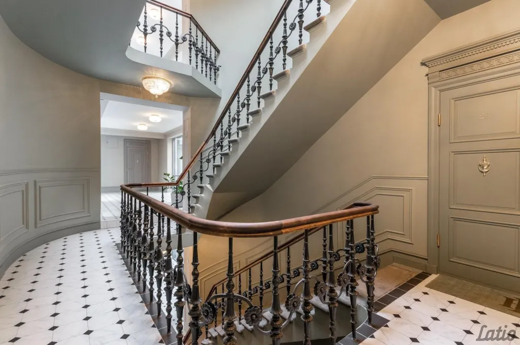 Toad - Renovated Jugendstil Flat in Riga Centre