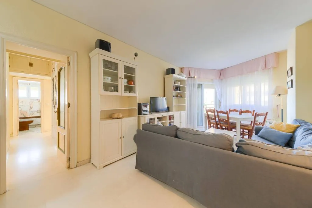 Elutuba - Beachfront Flat with Sea View in Fuengirola
