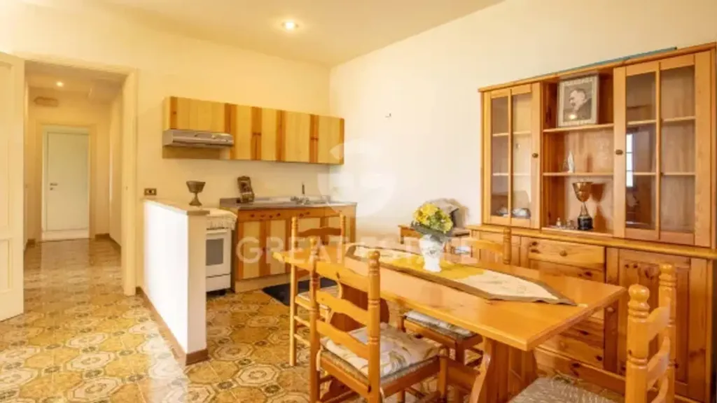 Dining Room - Villa with Lake View in Magione