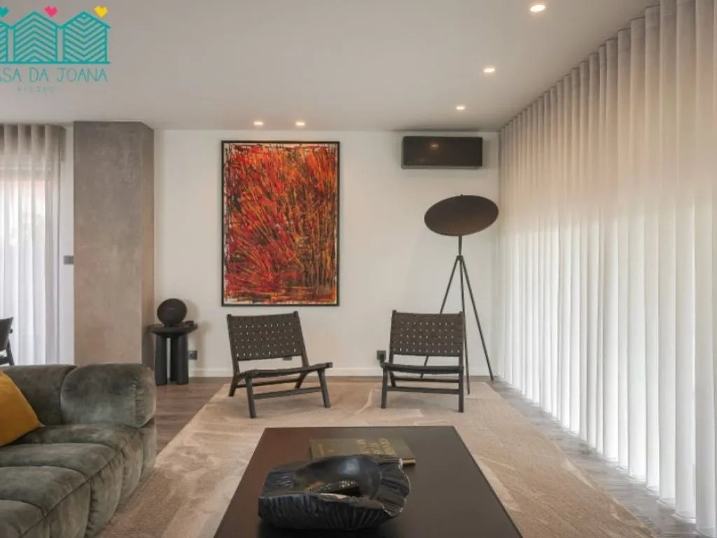 Living Room - Luxury Villa with Pool in Azurva, Aveiro
