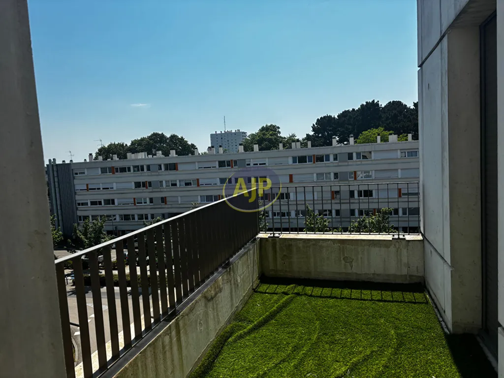 Balcone - Modern 2-Bed Flat with Balcony in Saint Herblain