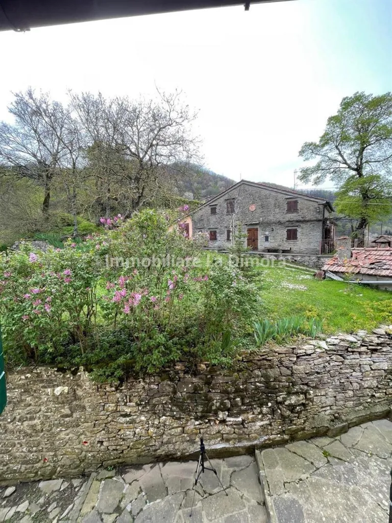 Aed - Terraced House with Private Garden in Firenzuola